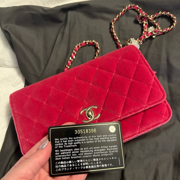 Authentic CHANEL Wallet On Chain - Picture 7 of 8